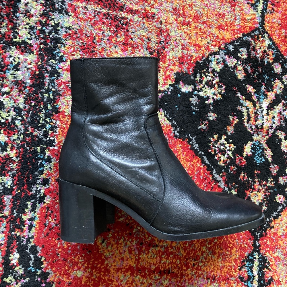 Zara black zip-up ankle boots | | EU 37
